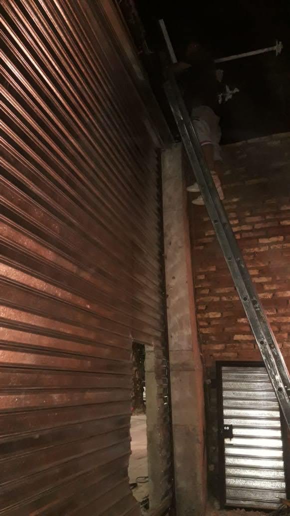 Cortina metálica — proyecto realizado 15