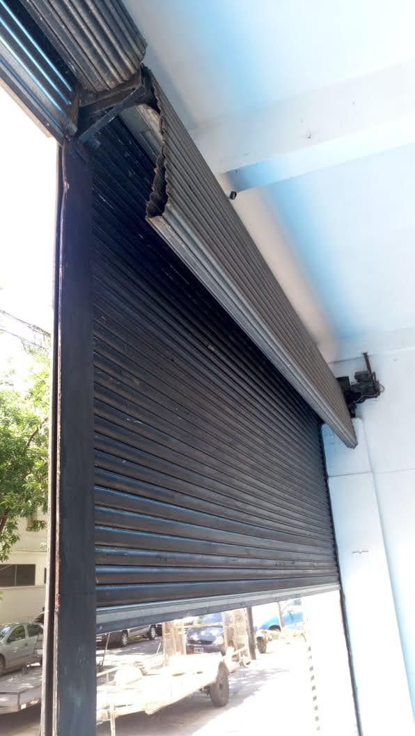 Cortina metálica — proyecto realizado 18