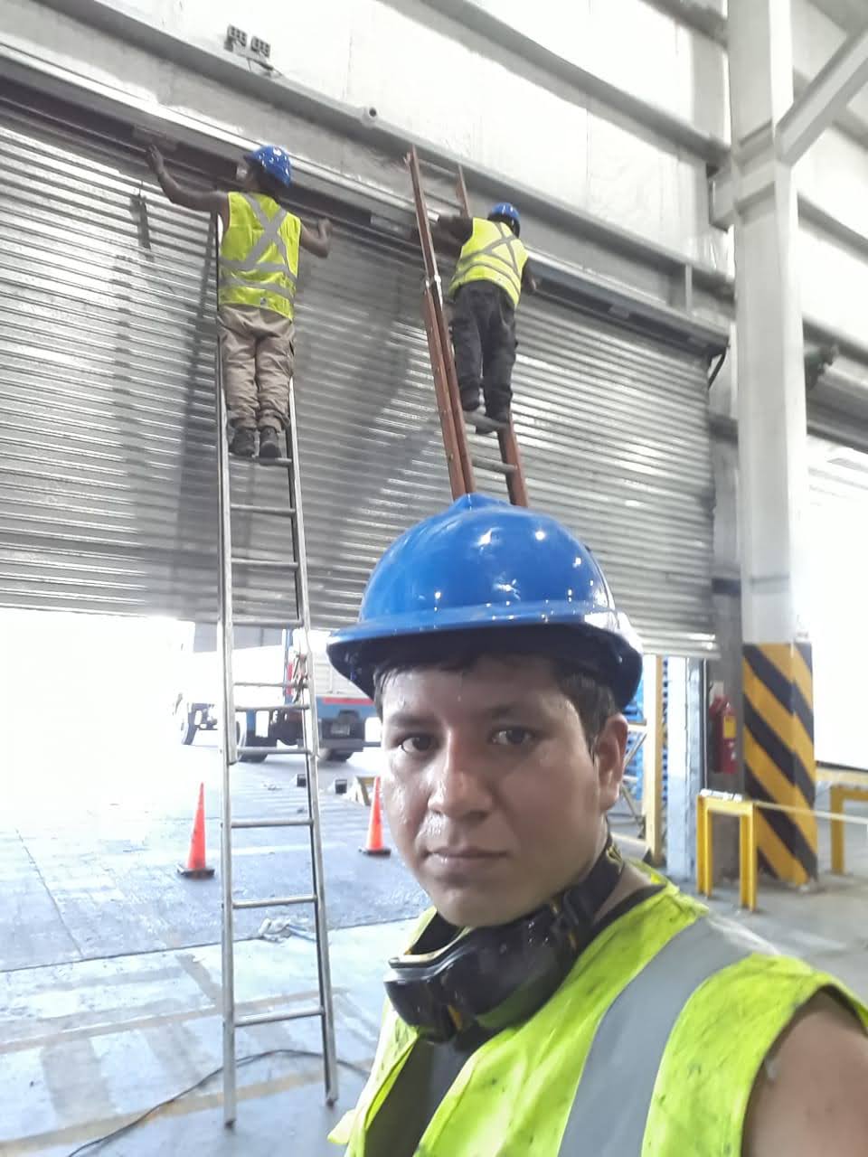 Cortina metálica — proyecto realizado 23